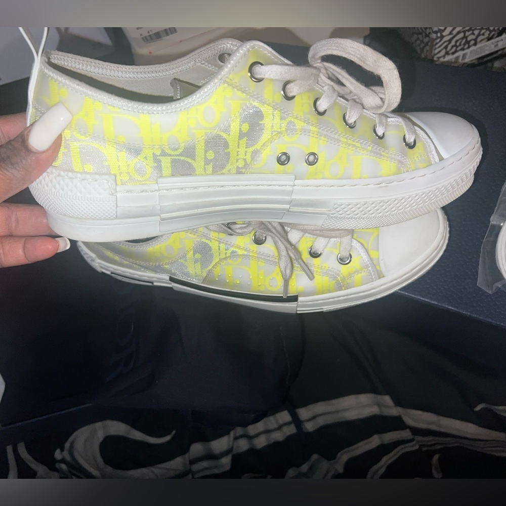 ✨⭐️Glow in the dark Christian Dior sneakers
